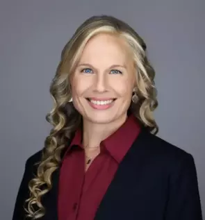 April Roderick, Junction City, Real Estate Agent